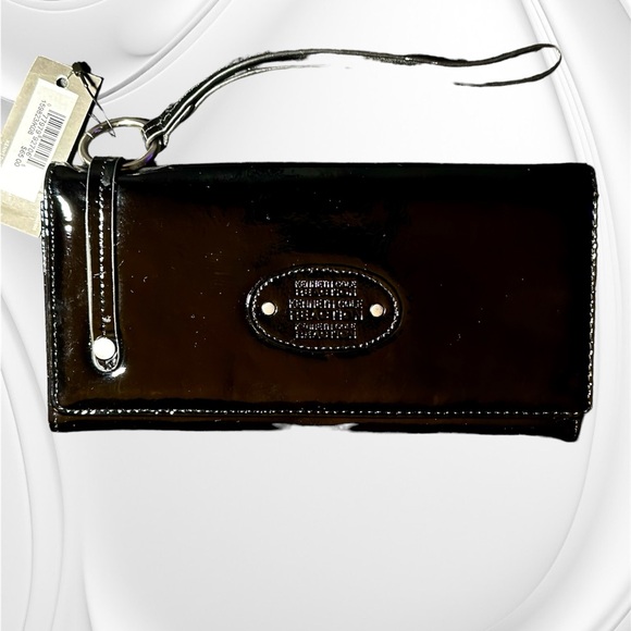 kenneth Cole womens wallet. - Picture 2 of 7